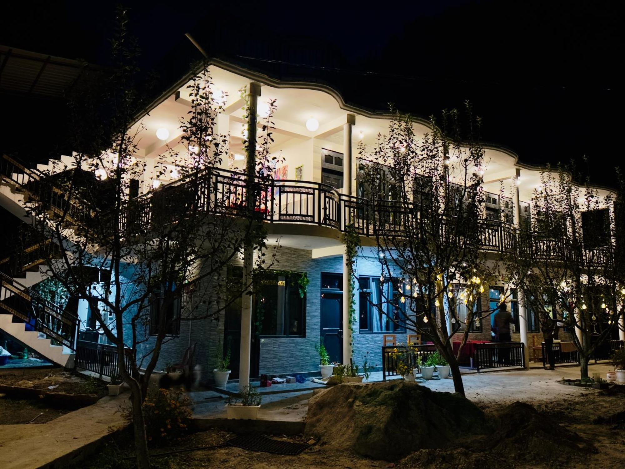 Rare House Hotel Kalgha Exterior photo